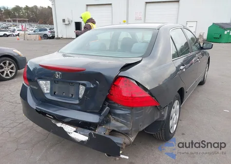 2007 Honda Accord 2.4 Lx from USA, damaged, VIN 1HGCM56407A017704